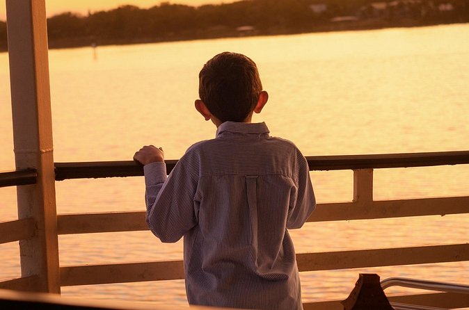 3 Hour Indian River Queen Cruise with Dinner - Live Music: The Soundtrack Is Part of the Deal
