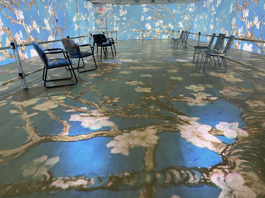 Cape Canaveral: Wizard of Oz Museum Entry Ticket - Photo moments: stepping into the film locations
