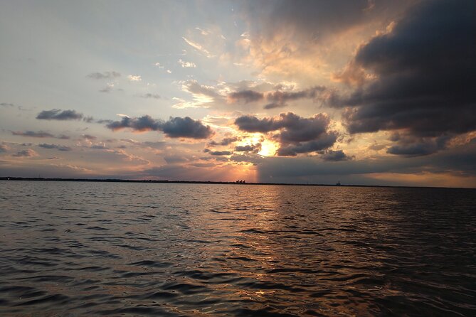 Guided Kayak Tour with Manatee & Dolphin Sightings - Weather matters: when the tour changes and how to plan your day