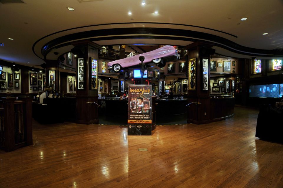 Meal at Hard Rock Cafe Orlando at Universal CityWalk - The Dining Room Experience: Memorabilia You Can Look At Without Getting In the Way