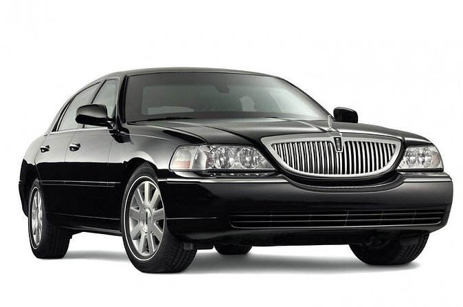Orlando Airport (MCO) Private Transportation with Free Meet & Greet - The “watch this” section: tipping, finding the driver, and ride quality