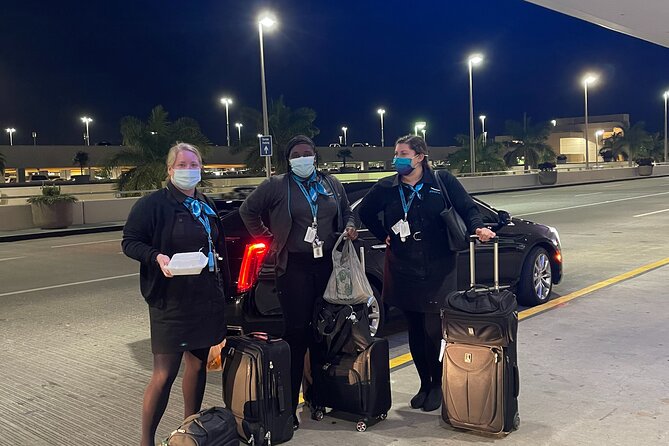 Orlando Airport MCO to Port Canaveral Luxury Sedan - Wi-Fi and SMS status updates: staying connected without adding stress