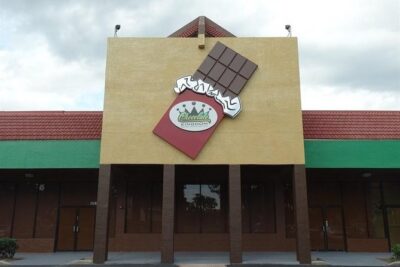 Orlando: Factory Adventure Tour in Chocolate Kingdom - Stop by stop: Cacao Tree Greenhouse and Chocolate Museum