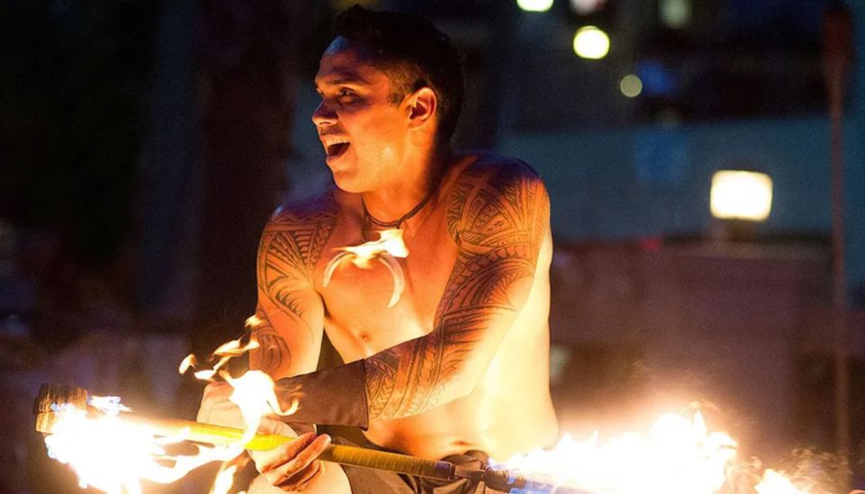 Orlando: Polynesian Fire Luau with Dinner and Live Show - Live Music and the Main Show: Dance, Hula, and Chant