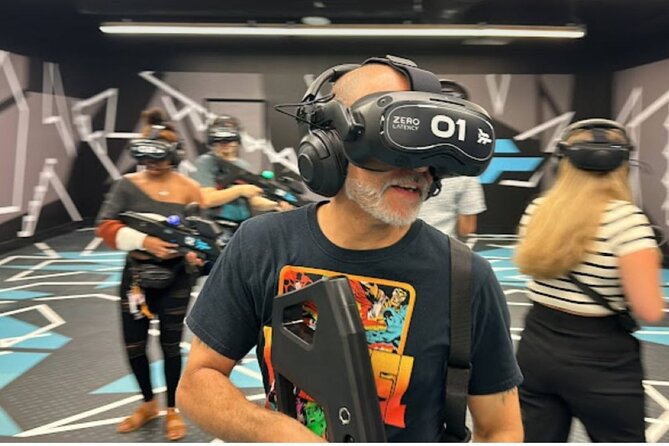 Orlando: Virtual Reality Experience in Max Action Arena - Max Action Arena at ICON Park: getting in and finding the vibe