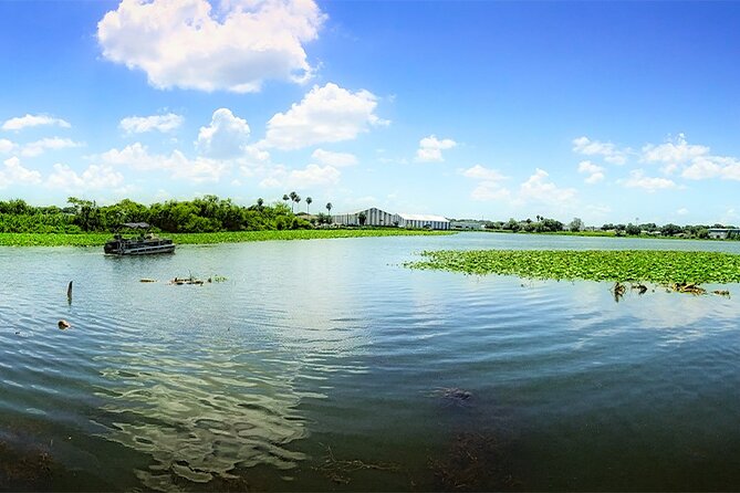 Pontoon Pub Crawl, 5 Lakeside Pubs and Restaurants Visit by Boat - Key Things That Make This Boat Pub Crawl Worth It