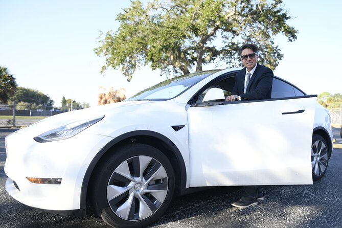 Port Canaveral to Orlando Airport MCO Luxury Sedan - The Ride Itself: Comfort, Clean Cars, and What to Expect in the Back Seat