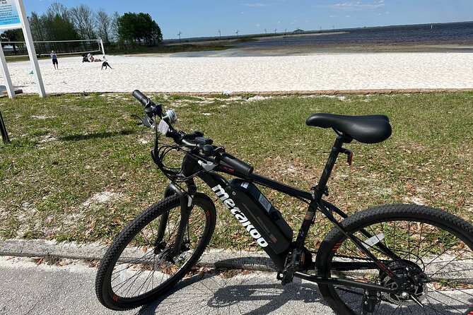 Self Guided Lakefront Tour on Electric Bike in Kissimmee (3 hrs.) - St. Cloud Lakefront Park: beach time, wildlife edges, and 360-degree views